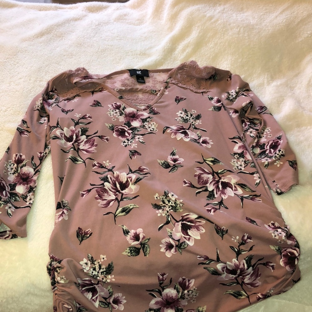 Floral mid length sleeves blouse